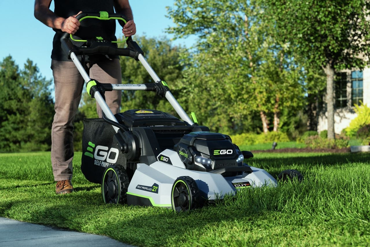 56V Brushless Cordless 21-in Self-Propelled Lawn Mower, Includes (1) 10Ah Battery and (1) 700W Turbo Charger, LM2156SP S3C6 - product image 8