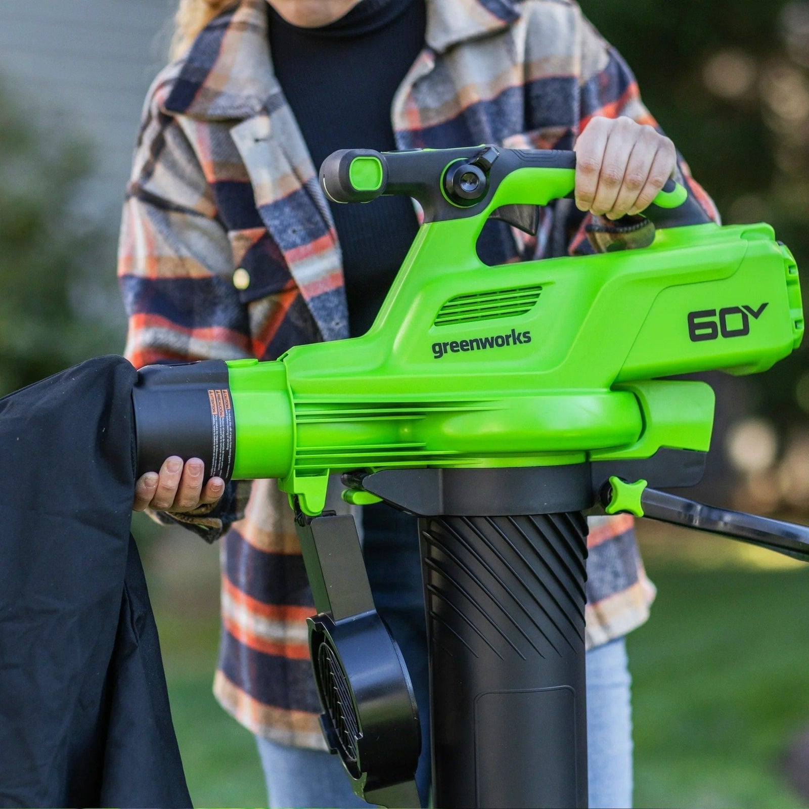 60V 520 CFM/240 MPH Blower Vacuum with 4Ah Battery T2M3 - product image 6