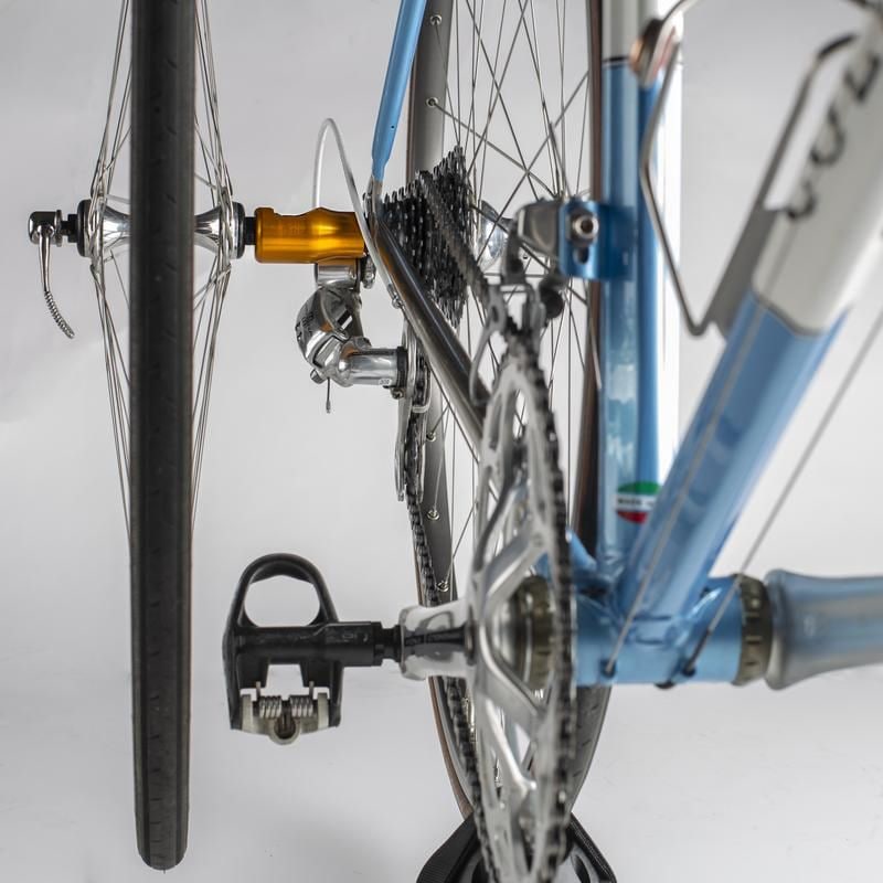 Hogg Front Wheel Holder with Anti-Rotation Strap, 2-pc M2X9 - product image 3