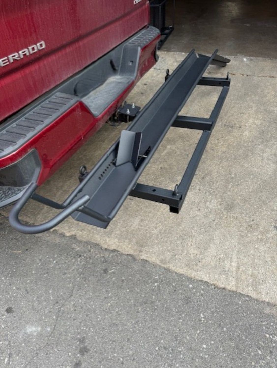 Black Bulldog Hitch Mount Motorcycle Carrier S6S4 - product image 3