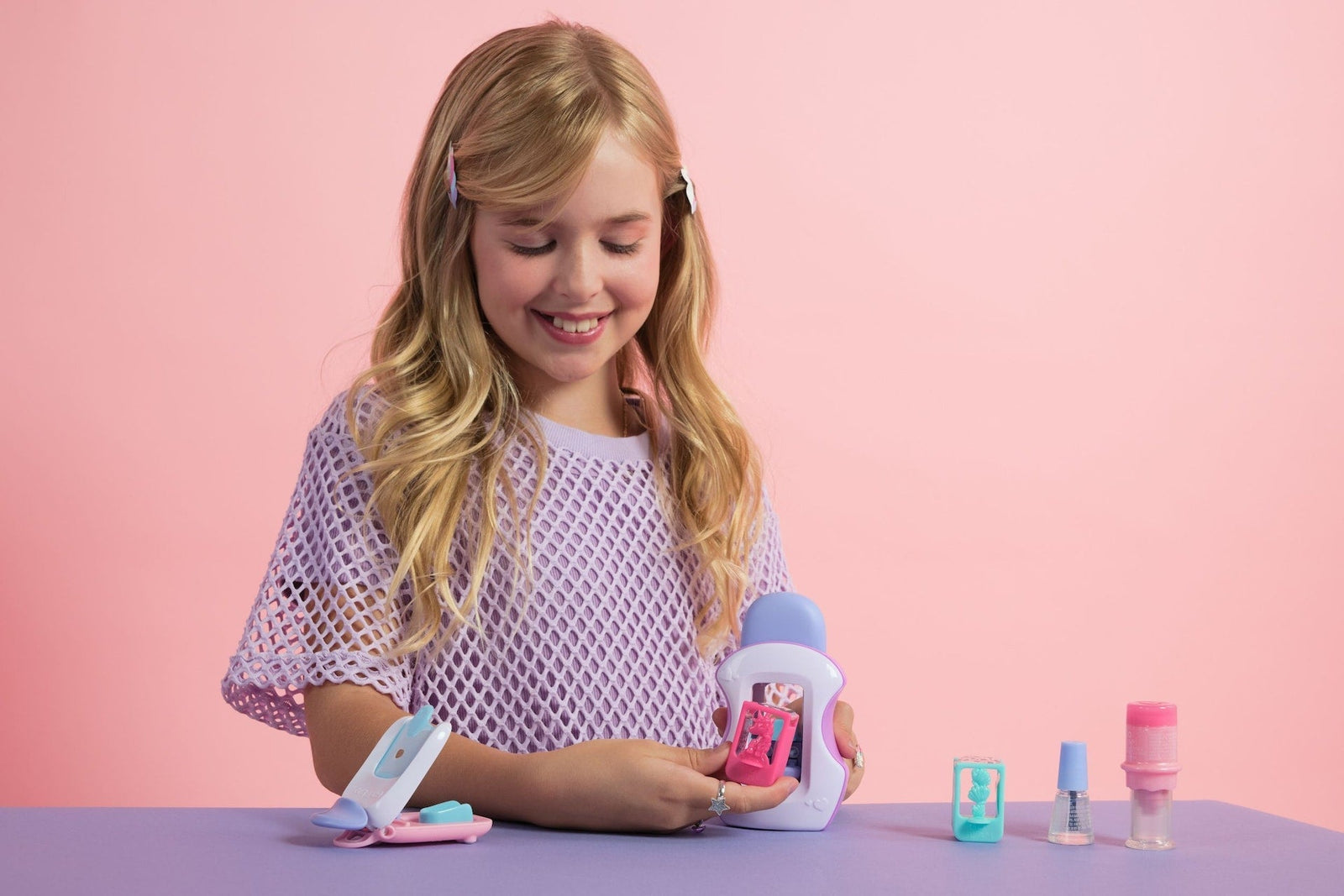 Maker, GO GLAM Studio Nail Kit, Style 200 Nails, 4 Designs, 2 Polish Applicators & Mask, Ages 7+ Z7D9 - product image 3