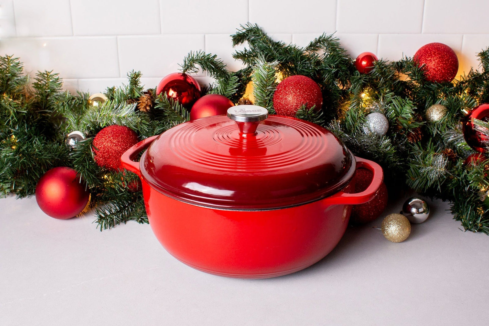 Enamel Cast Iron Dutch Oven, Red, 6-qt D6W2 - product image 8